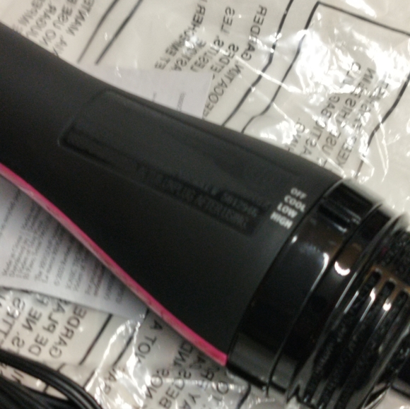 Revlon Pro Collection Salon One-Step Hair Dryer Volumizer. - Picture 3 of 5